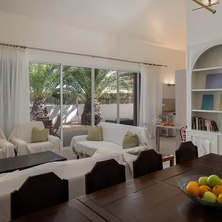 Casa Da Ninha By An Island Порту-Санту